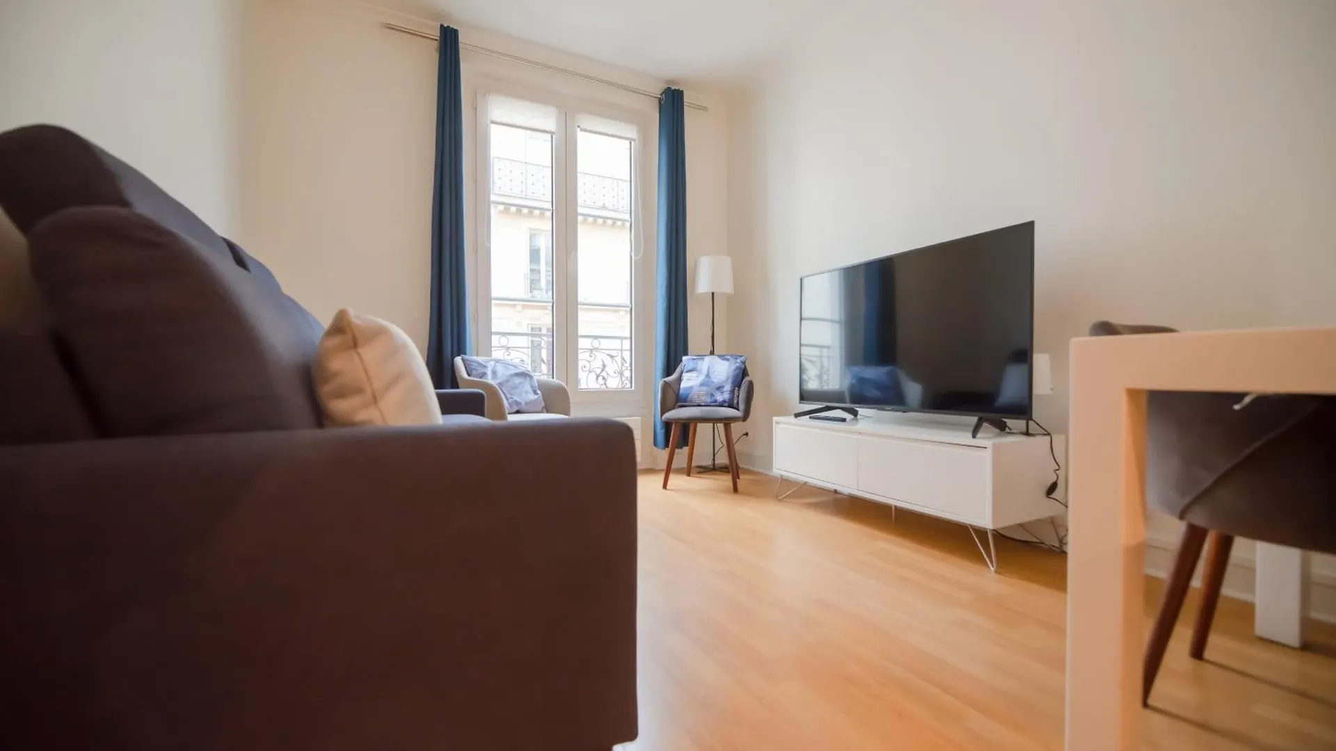 Cia - Trocadero, Cosy & Cute Flat Apartment Paris France